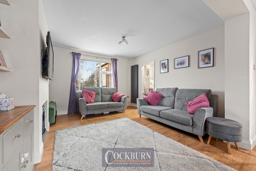 Property photo 2 of 23