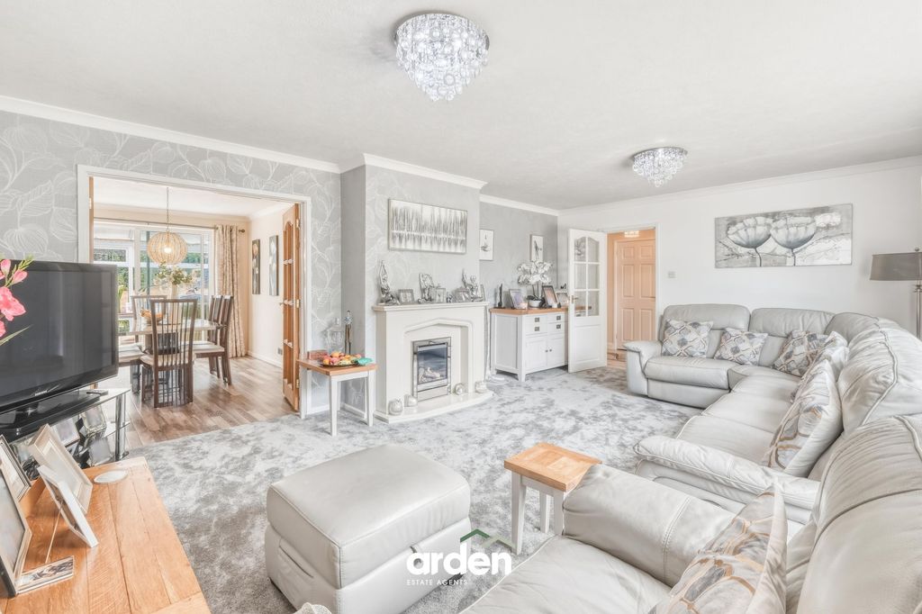 Property photo 2 of 19