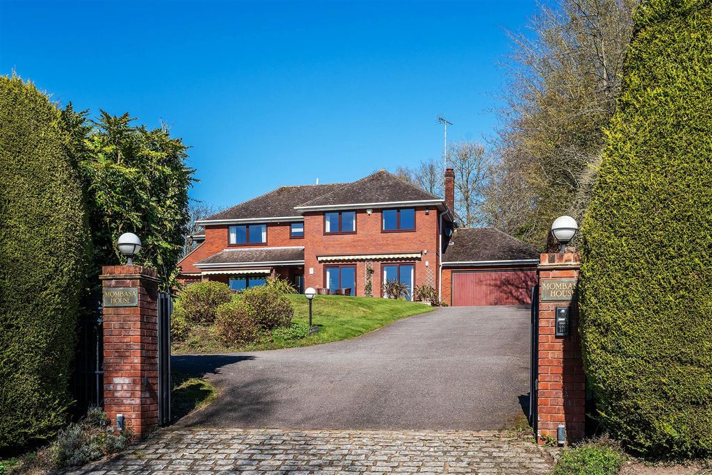 Property photo 1 of 17 Mombasa-House-4.Jpg