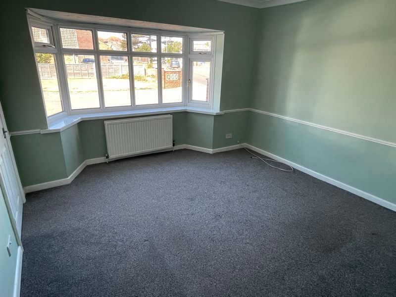 Property photo 3 of 13 Photo 6