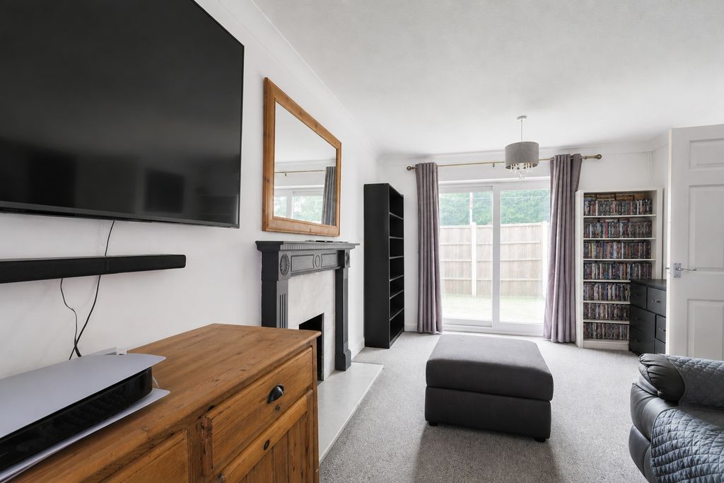 Property photo 2 of 15