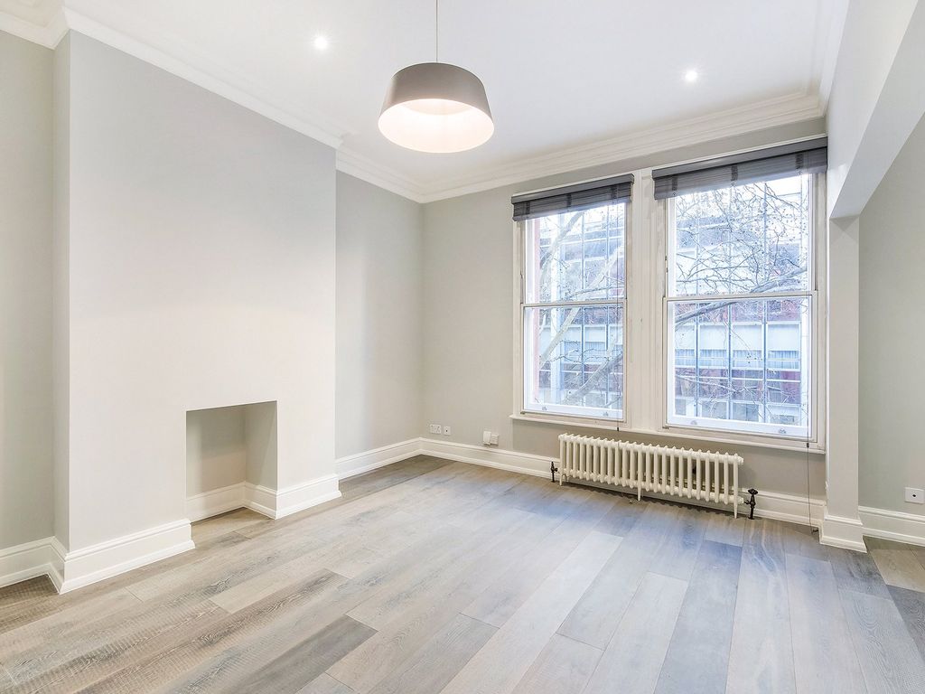 Property photo 3 of 12 Shaftesbury Avenue