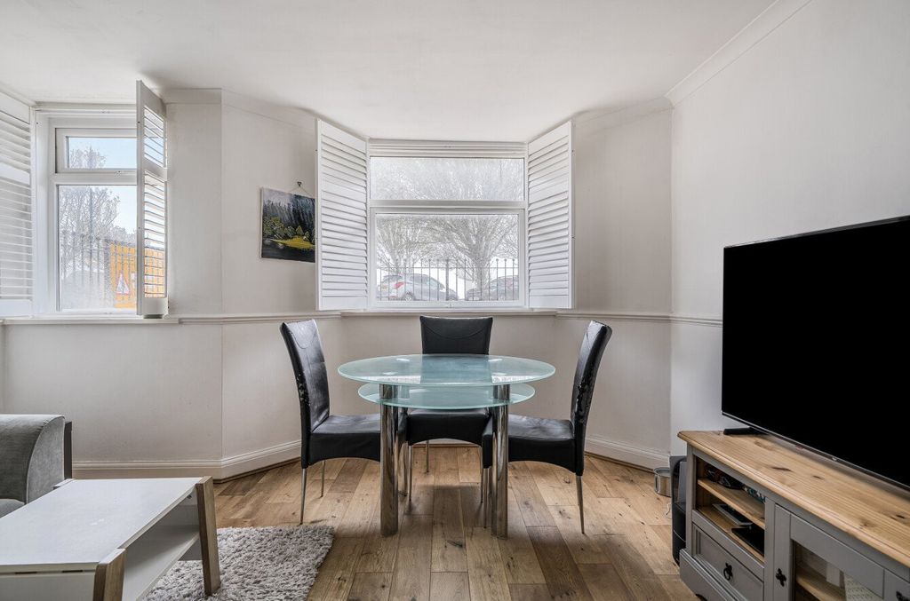 Property photo 3 of 18 Picture No. 21