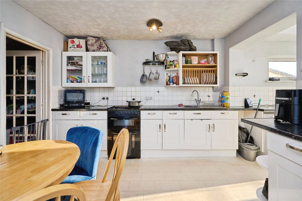 Property photo 3 of 12 Kitchen/Diner