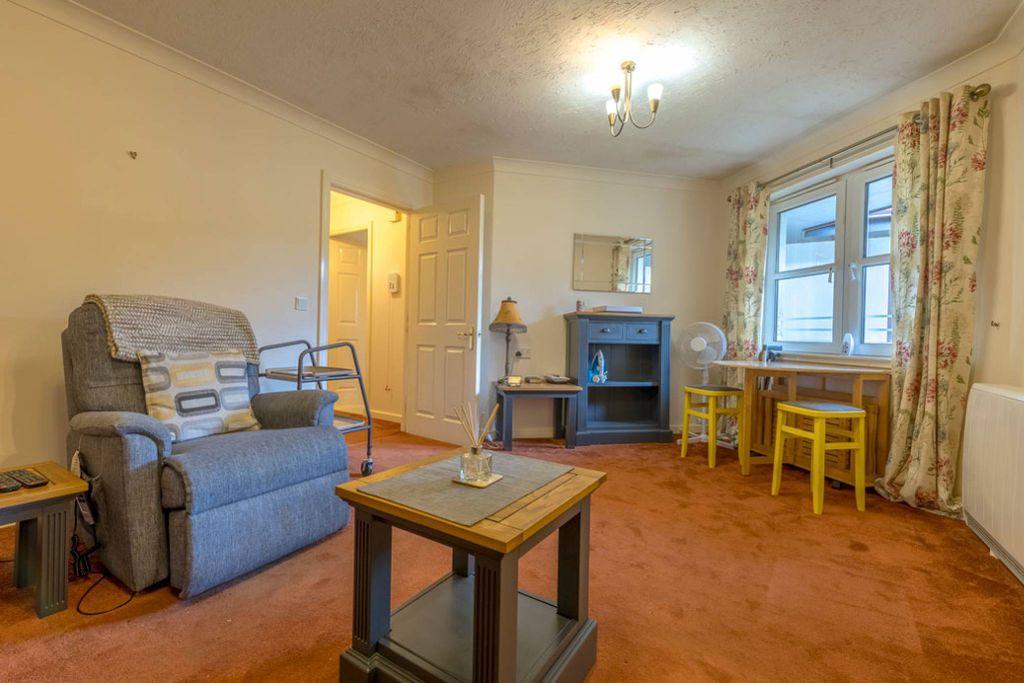 Property photo 2 of 16