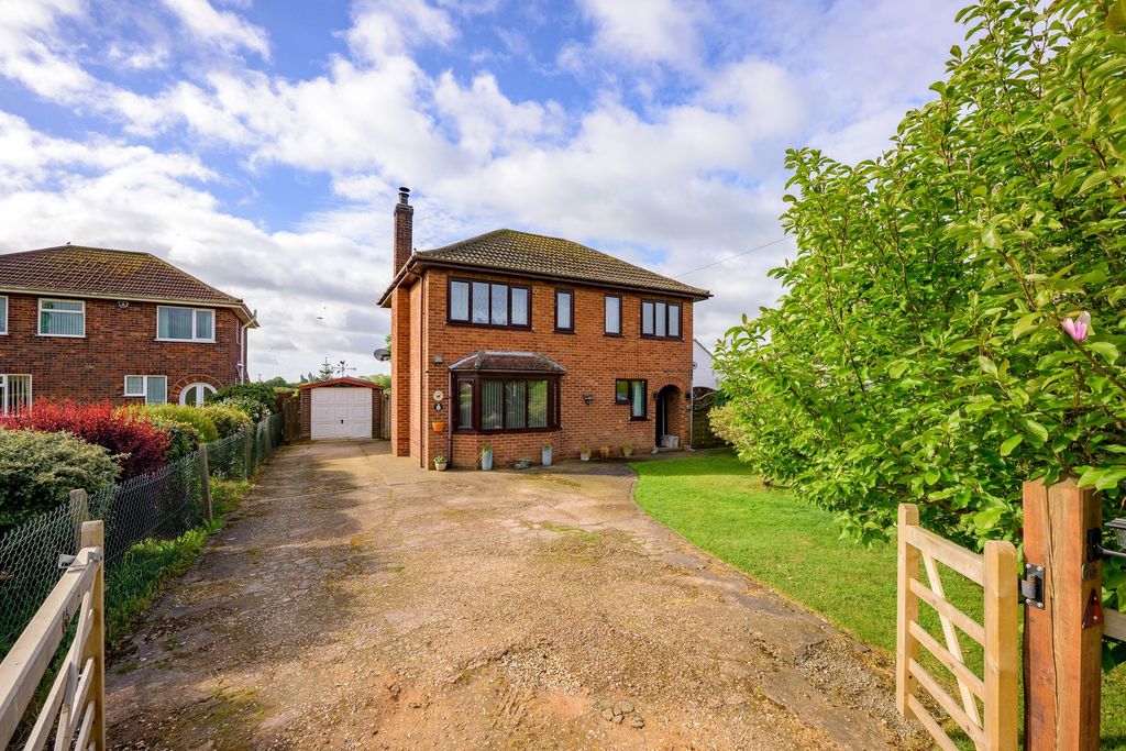 Property photo 1 of 28
