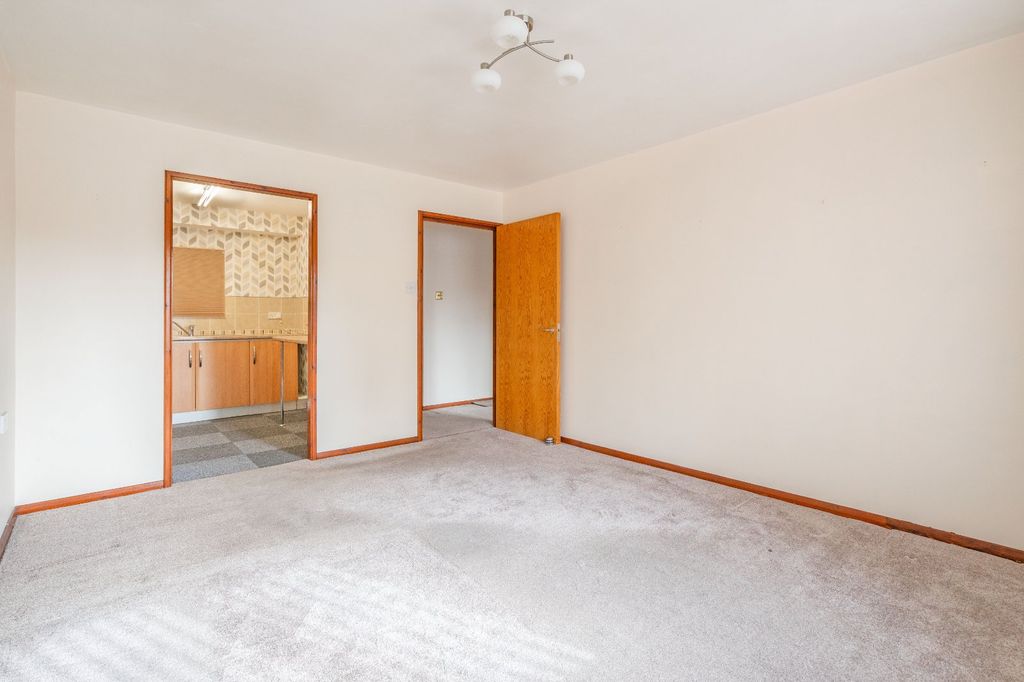 Property photo 3 of 10 Living Room