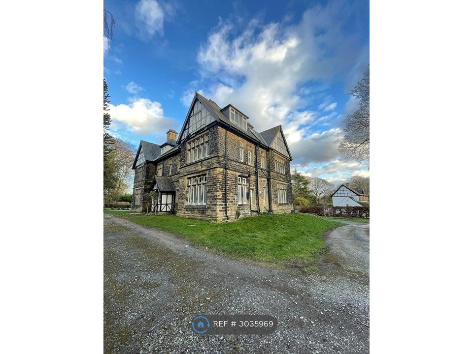 Property photo 1 of 32