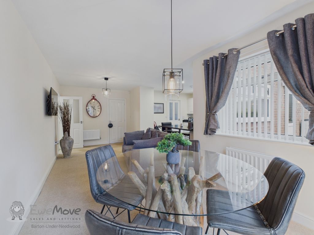 Property photo 2 of 27 Kitchen E