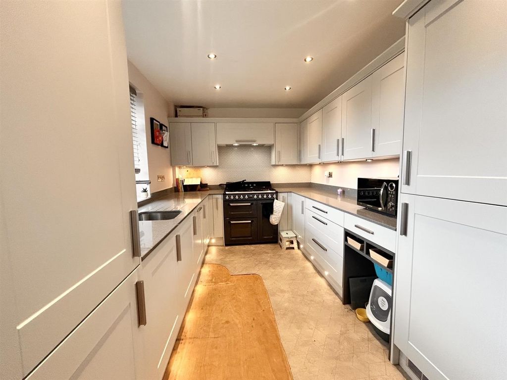 Property photo 2 of 17 9.Jpg