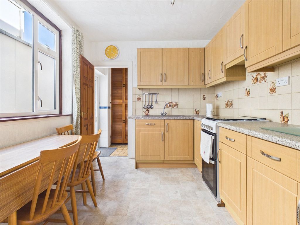 Property photo 3 of 23 Picture No. 17