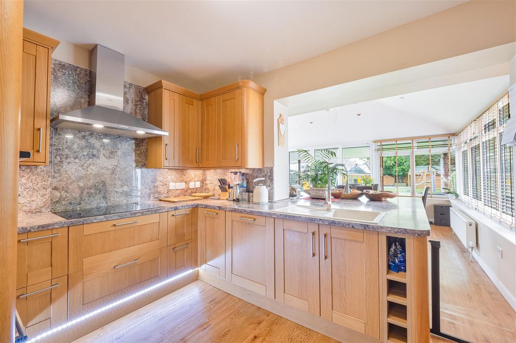 Property photo 3 of 22 3.Jpg