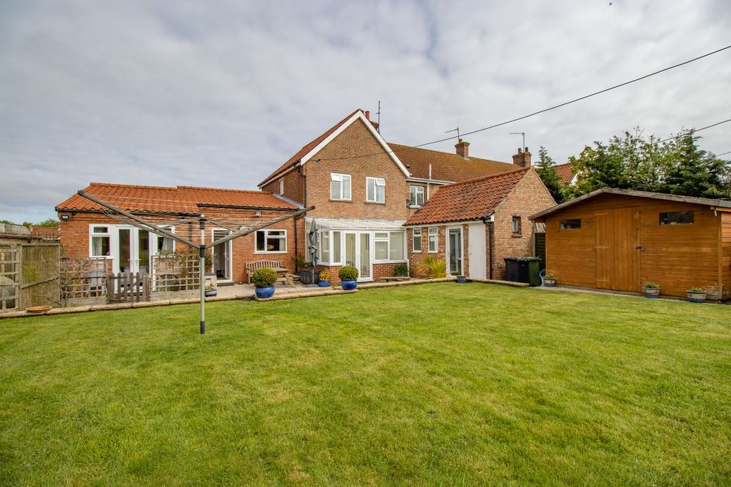 Property photo 2 of 29 2349084