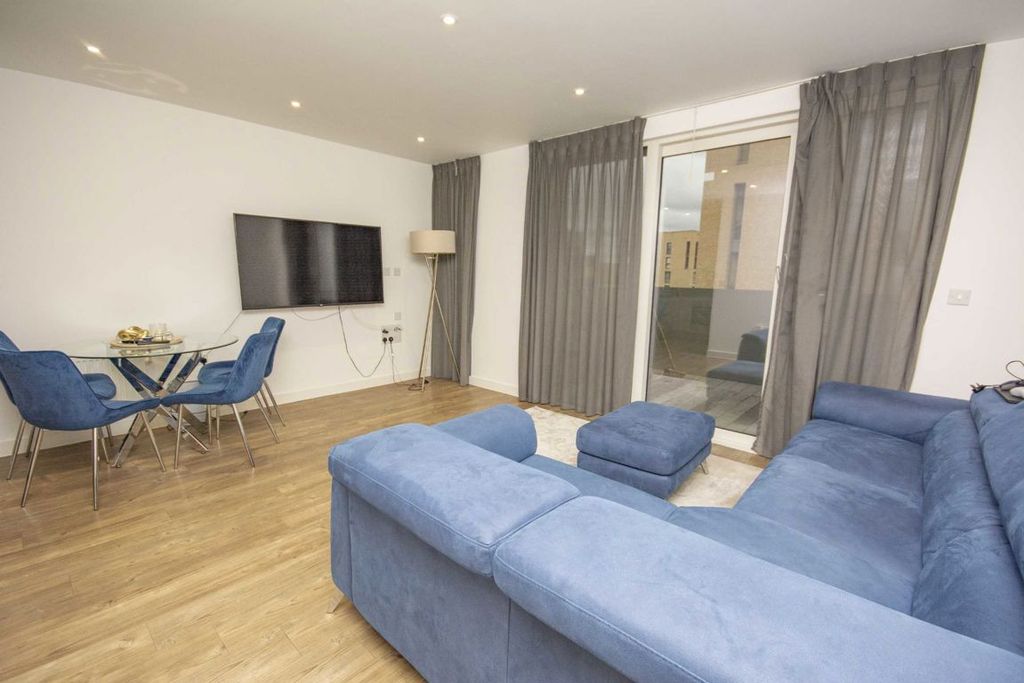 Property photo 2 of 7