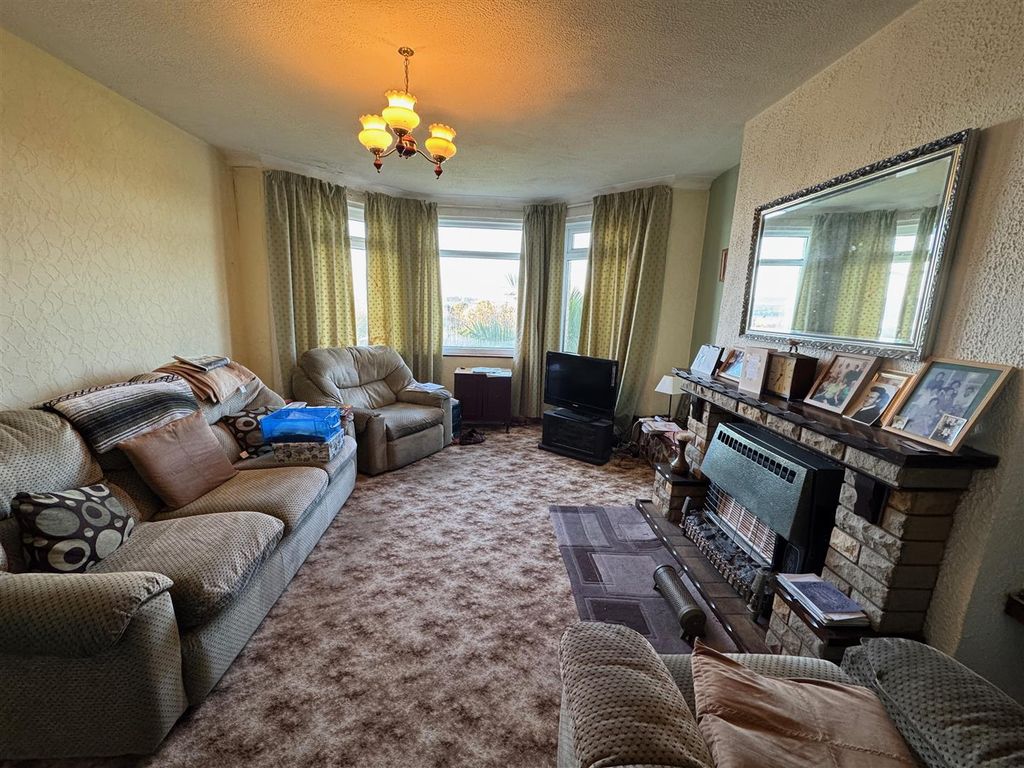 Property photo 2 of 10 Img_1003 2.Jpeg