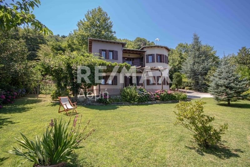 Property photo 1 of 25