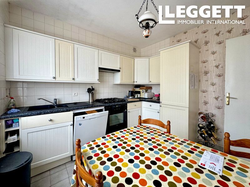 Property photo 3 of 10