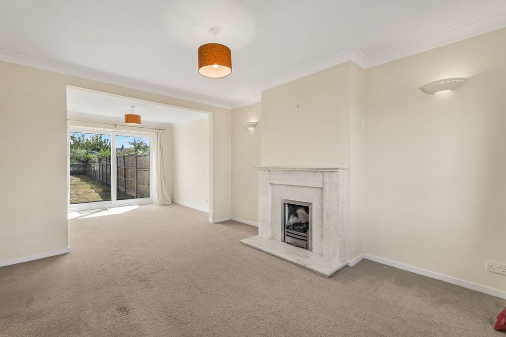 Property photo 3 of 13