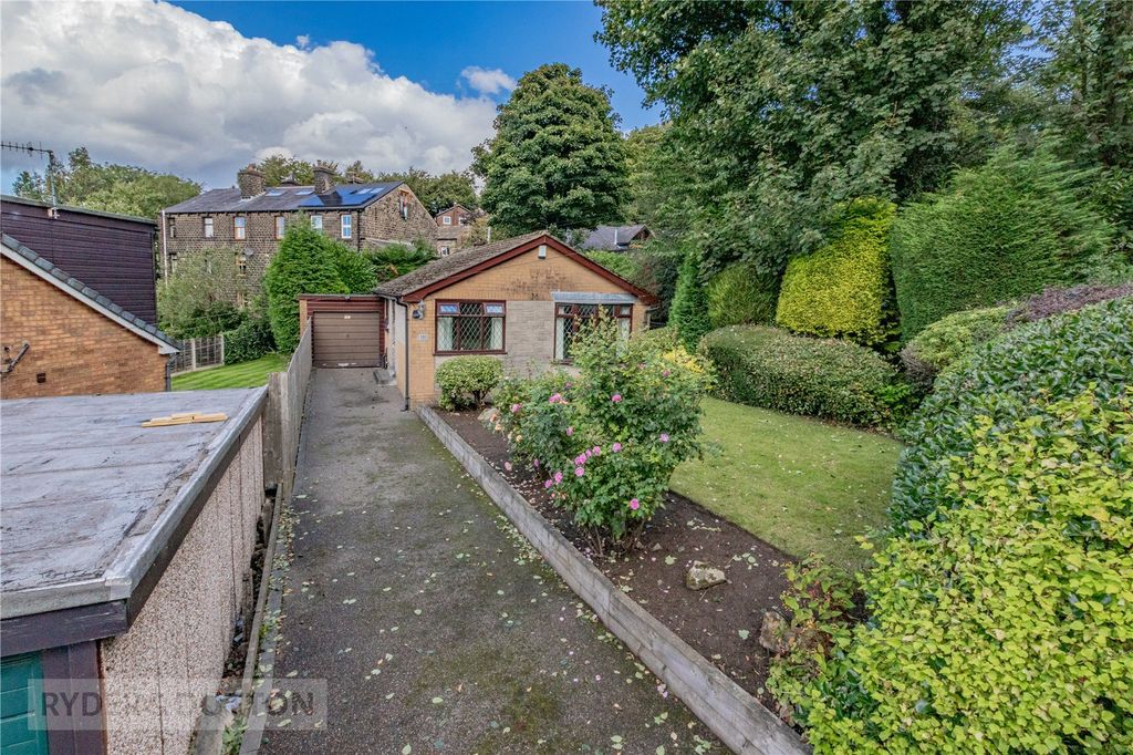 Property photo 1 of 17 Front