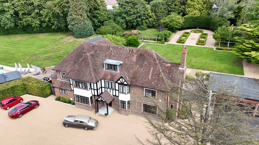 Property photo 1 of 54