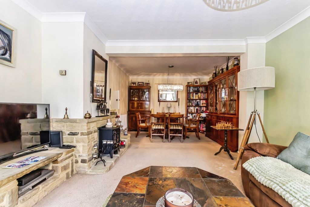Property photo 3 of 18 Pbox-Img.Jpg