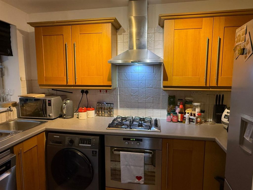 Property photo 3 of 9 Photo-2026-02-06-18-42-45 3.Jpg.Jpeg