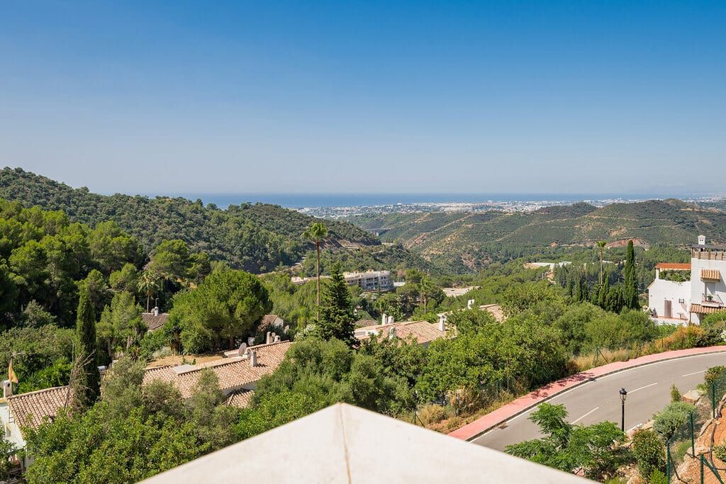 Property photo 2 of 23 Marbella Penthouse Esmara182 2