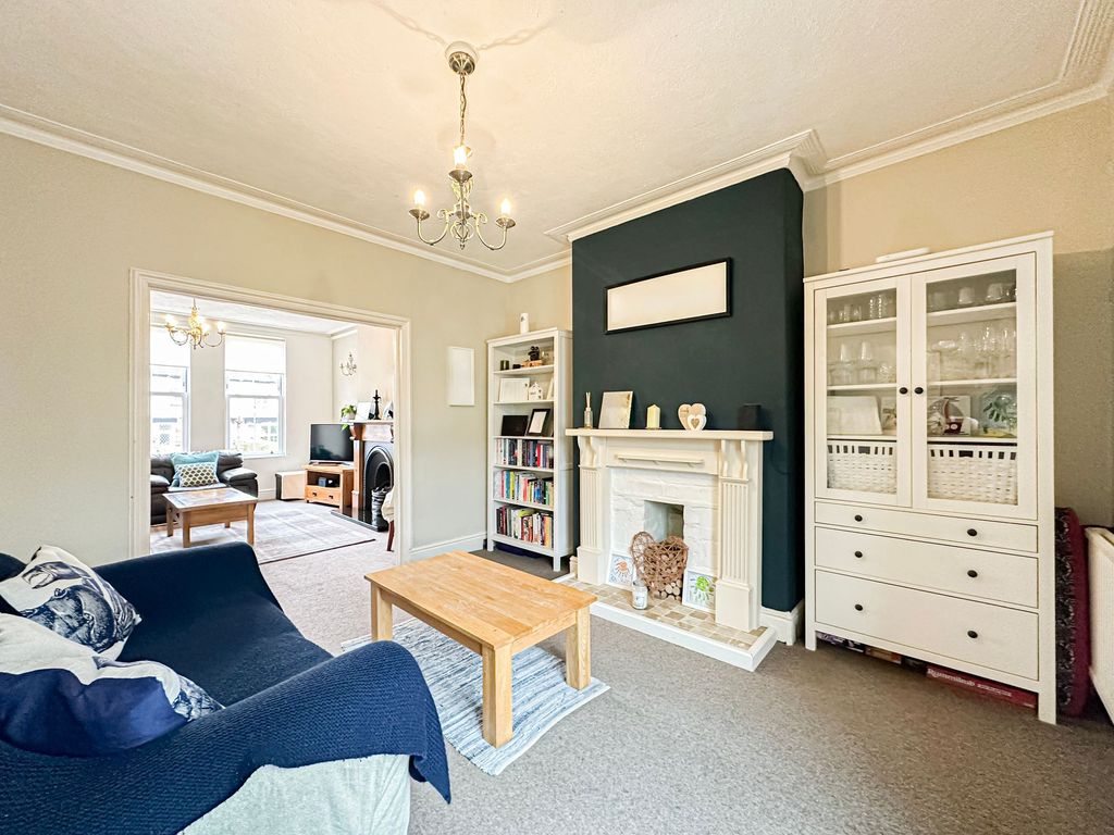 Property photo 3 of 27