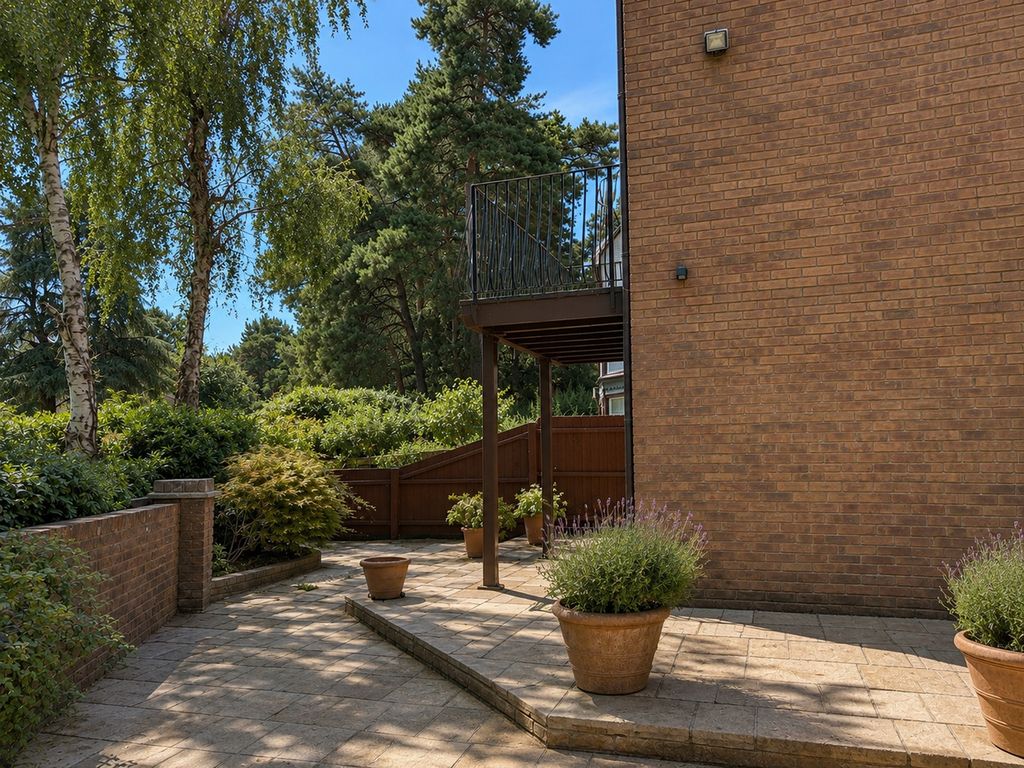 Property photo 3 of 25