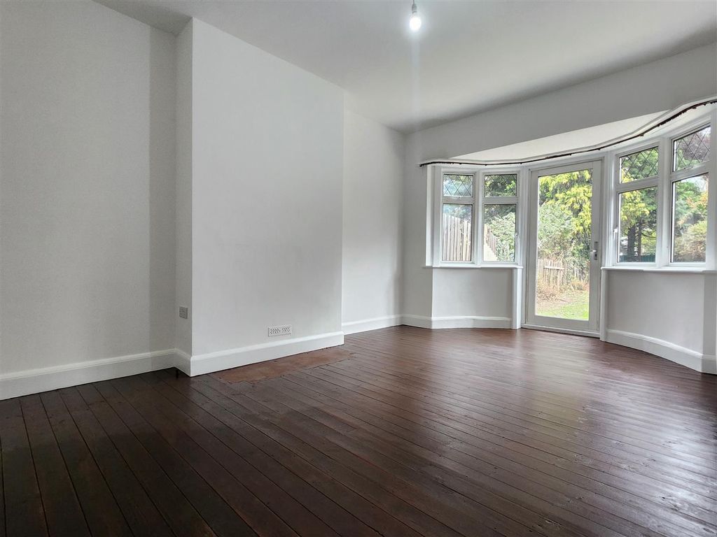 Property photo 3 of 14 Lng2.Jpg