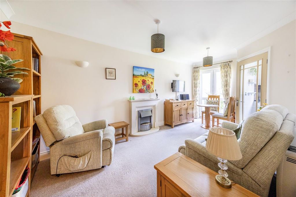 Property photo 1 of 7 Main Picture