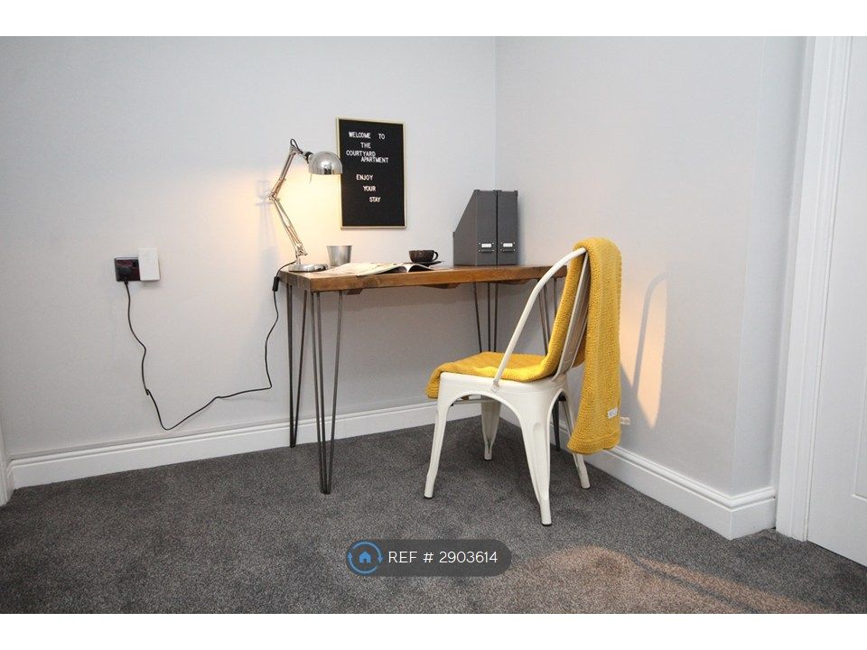 Property photo 2 of 8