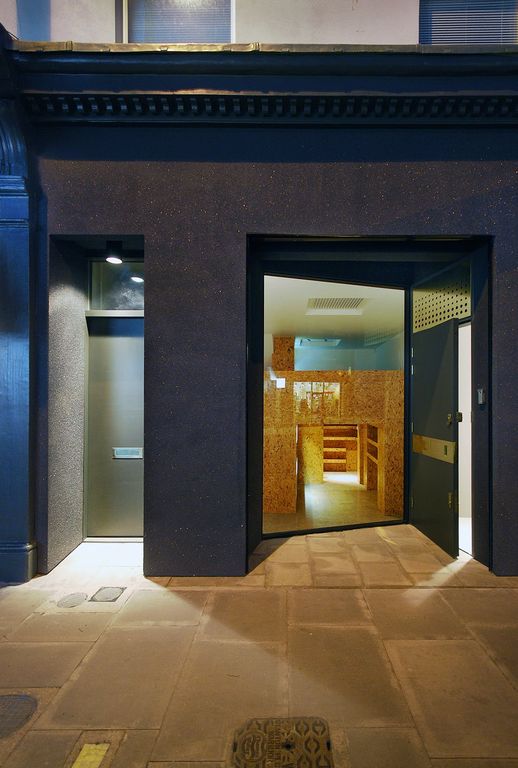 Property photo 3 of 8 Curiosity002.Jpg