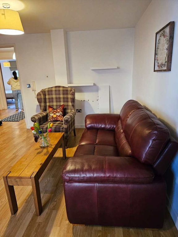 Property photo 2 of 18