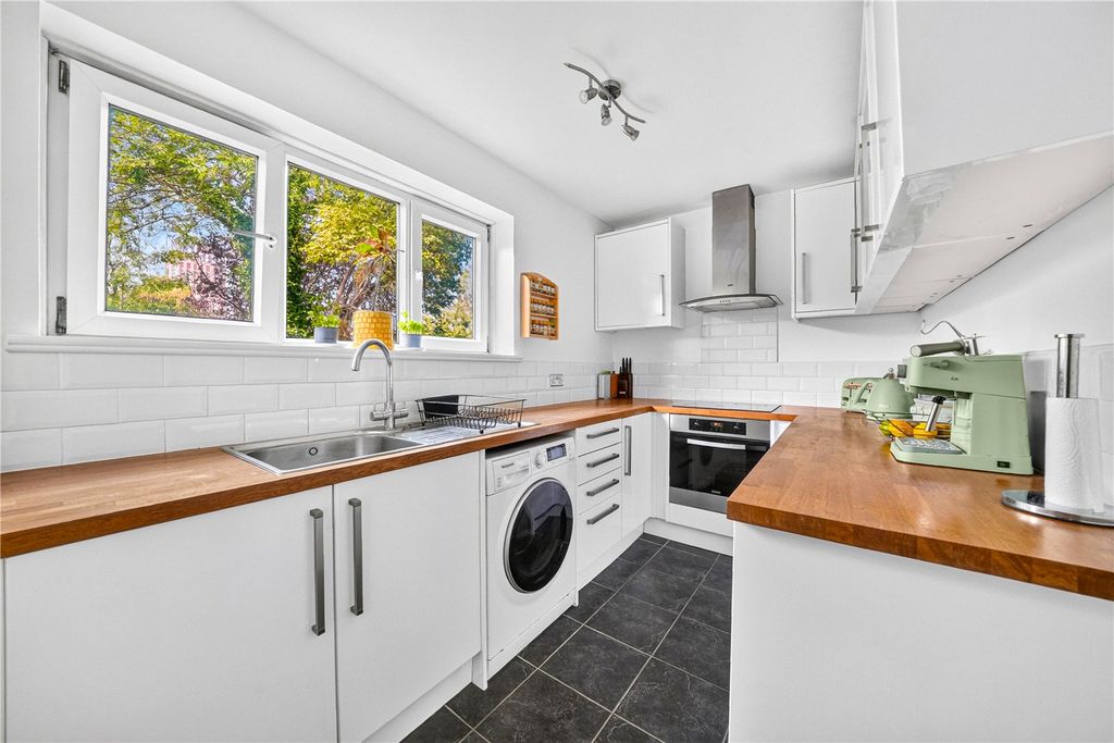 Property photo 3 of 12 Picture No. 26