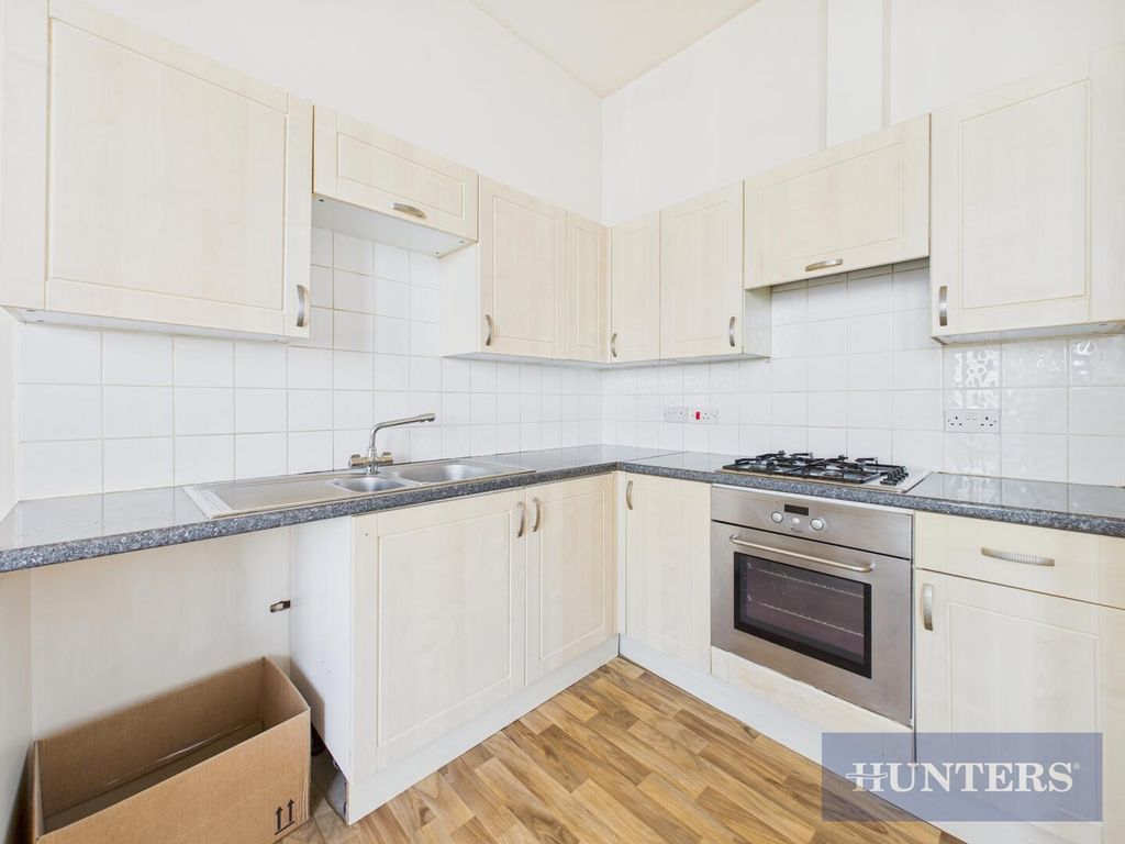 Property photo 2 of 12 Kitchen