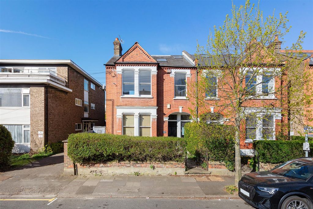 Property photo 1 of 8 d8Nq4Waxduiab1Mvfucpdw.Jpg