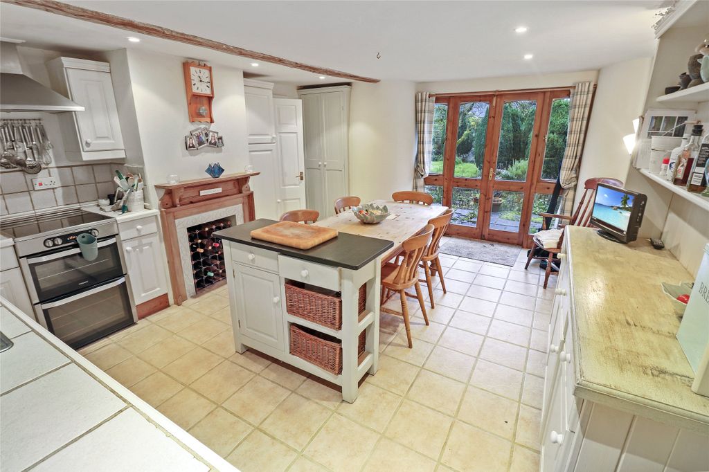 Property photo 2 of 31 Picture No. 06