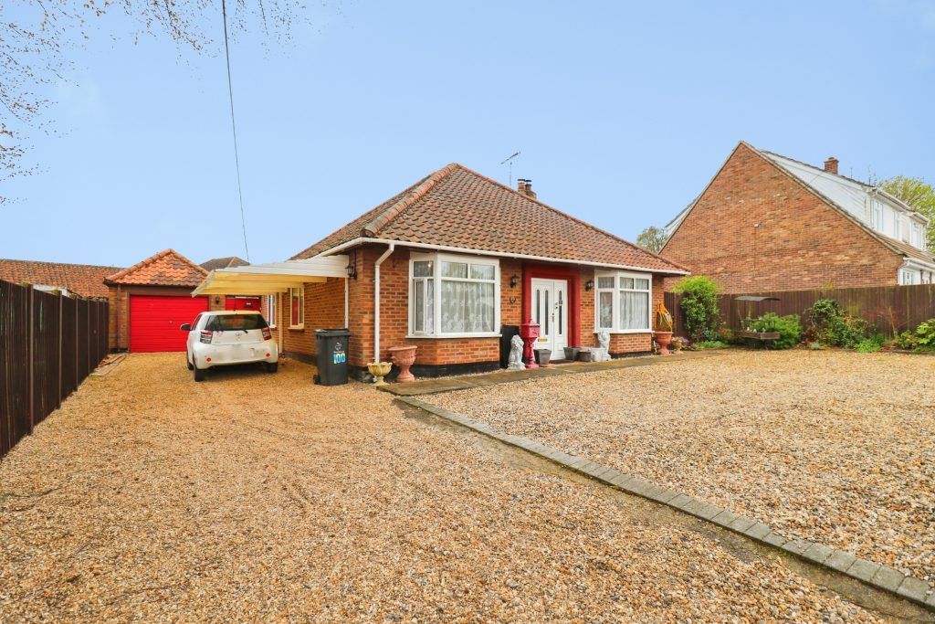 Property photo 2 of 25