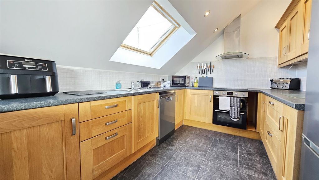 Additional image 10 of 4 bed detached house for saleRamoth Way, Perranporth TR6