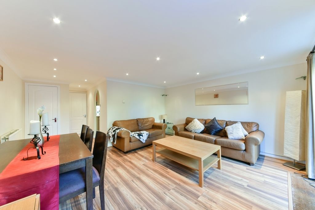 Property photo 2 of 10 Living Area