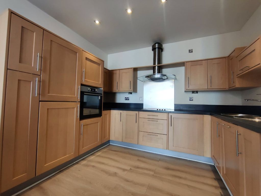 Property photo 3 of 7 Picture No. 05