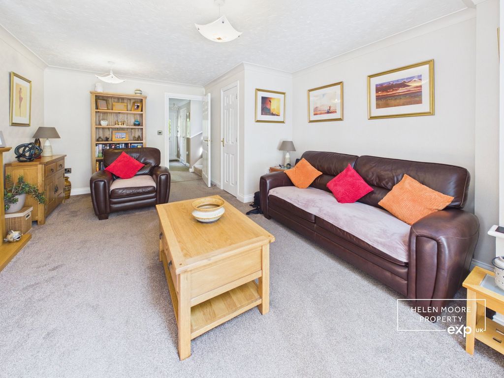 Property photo 3 of 18