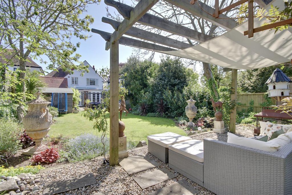 Additional image 7 of 5 bed detached house for saleBrecon Avenue, Portsmouth PO6