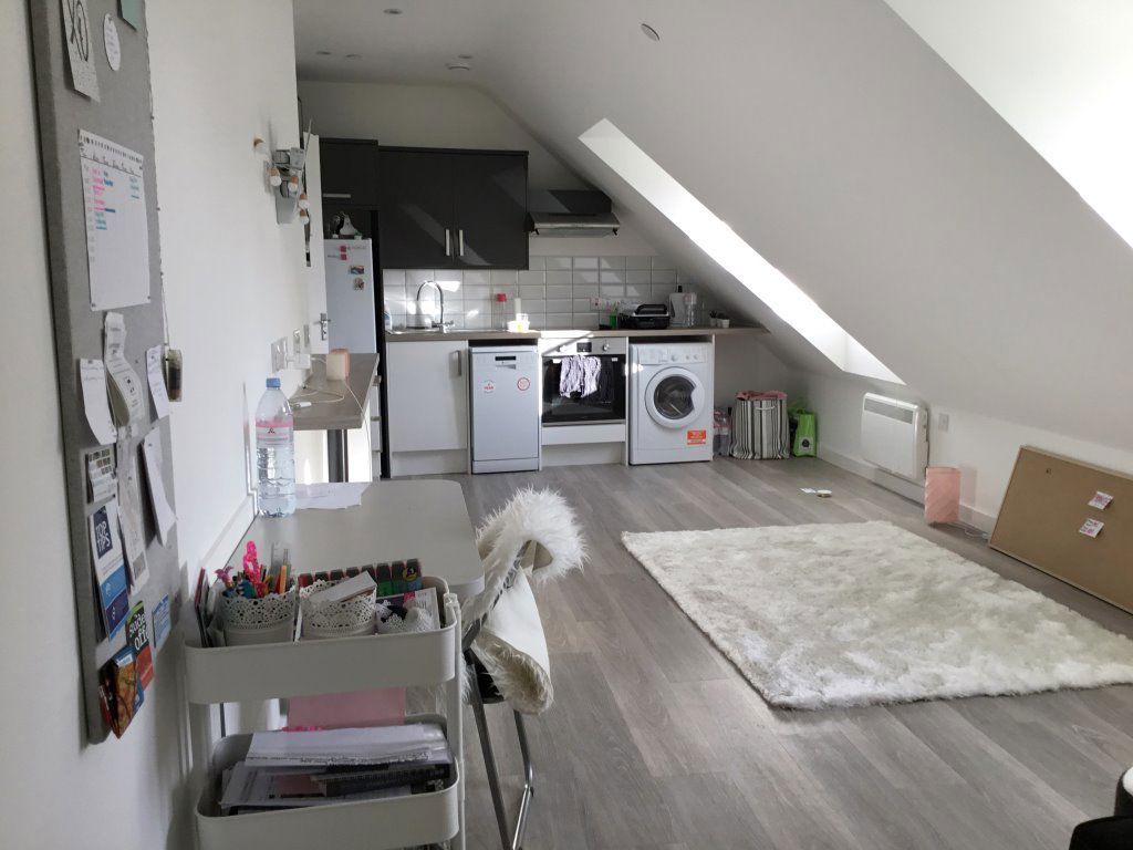 Property photo 1 of 9