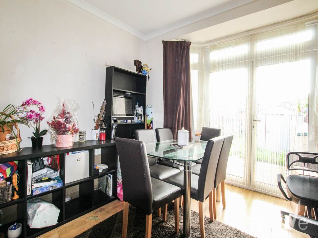 Property photo 3 of 14 Img_2566
