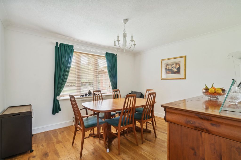 Additional image 4 of 4 bed detached house for saleLeacroft Road, Iver SL0
