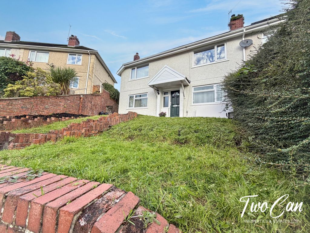 Property photo 1 of 27