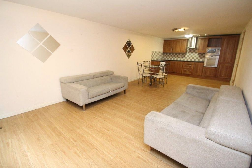 Property photo 2 of 12 Picture No. 10