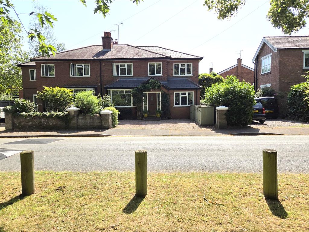 Property photo 1 of 32